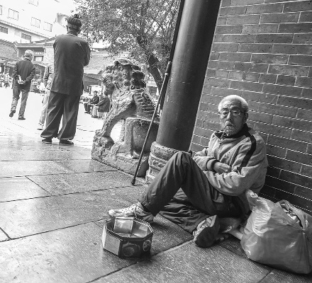 (拾遗是啥意思)什么是拾遗？拾遗的含义及其在社会中的重要性详解